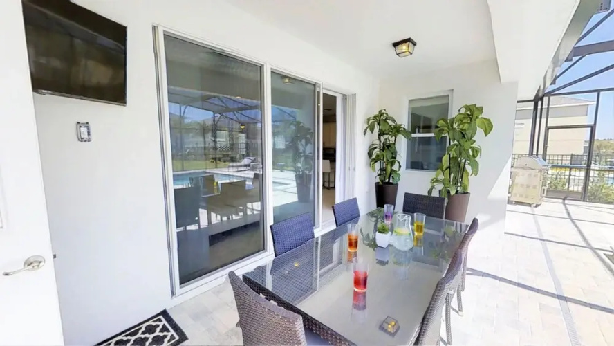 7729 Fairfax Drive