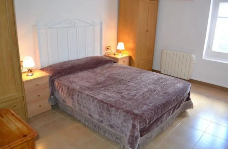 106264 - Apartment in Llança