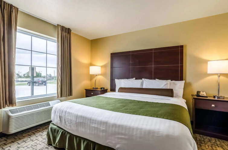 Cobblestone Inn & Suites - Oberlin