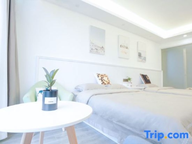 Standard Twin room with sea view