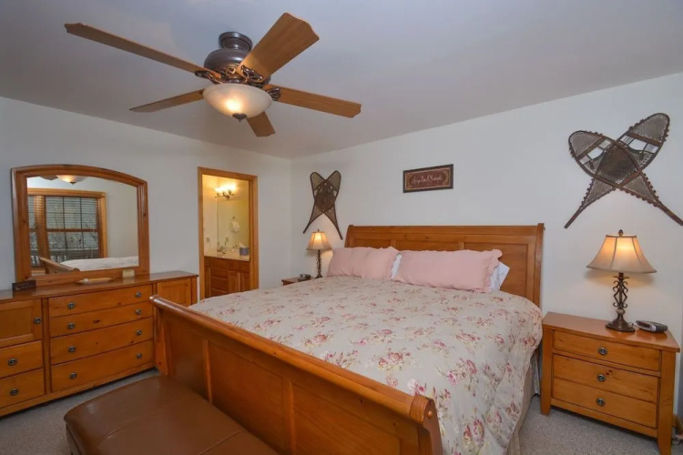 Sparky's Lodge by Taylor Made Deep Creek