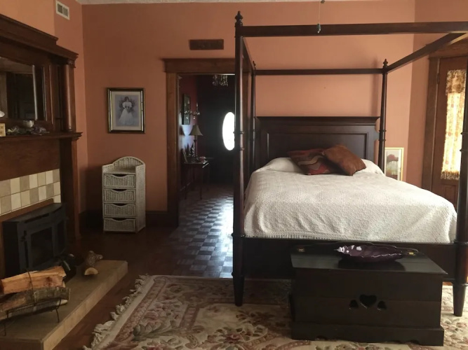 The Old Coe House