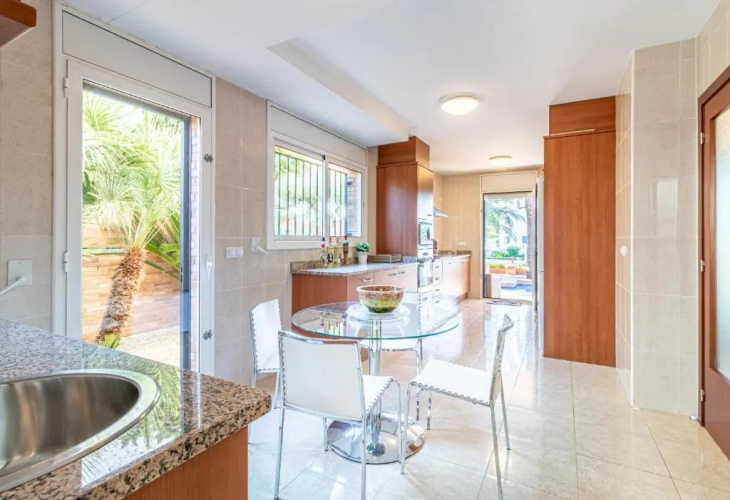 Apart-rent Villa Pani 0109