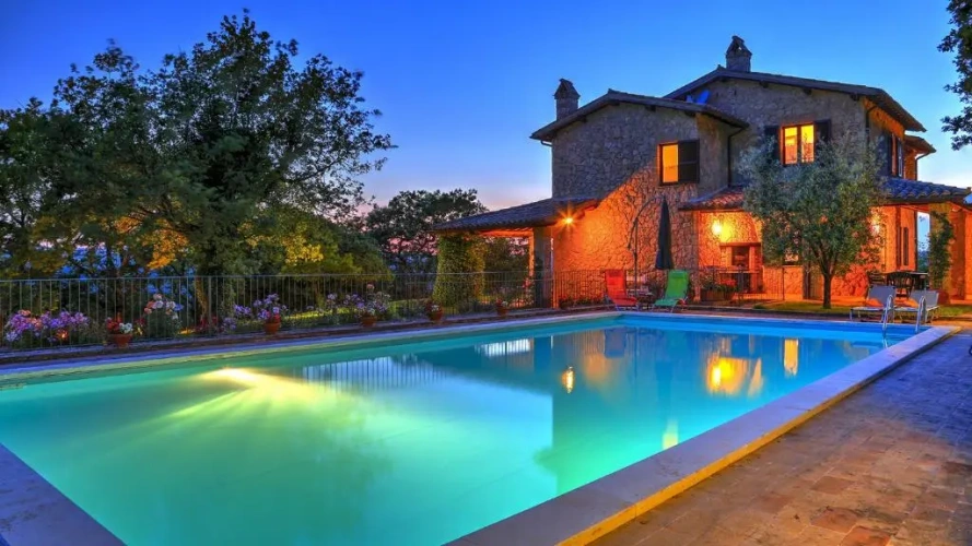 3 Bedrooms Villa