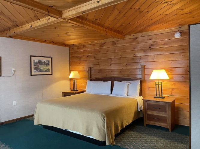 Lake Crest Inn