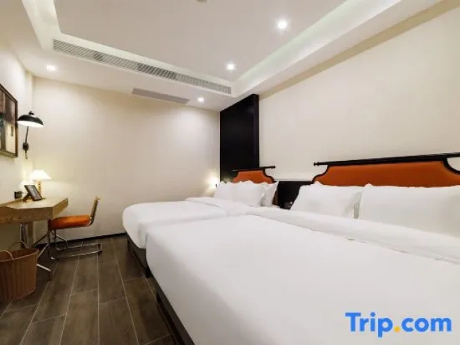 Family Suite with mountain view