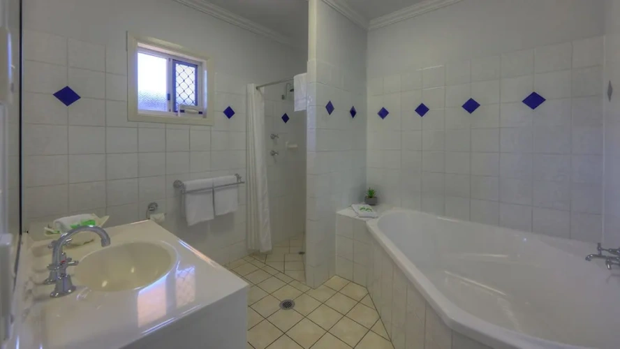 1 Bedroom Deluxe Double Suite