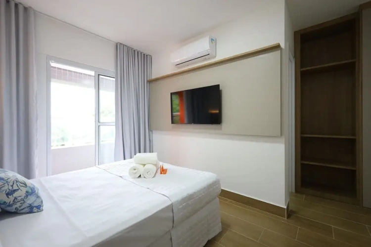 Deluxe Double room with city view