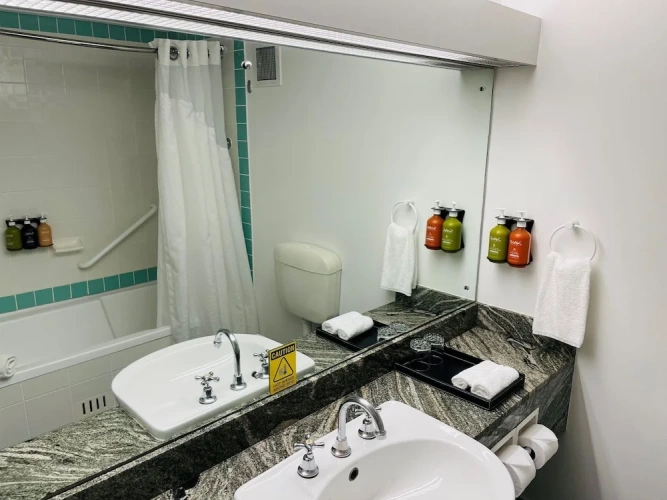 Double Suite
