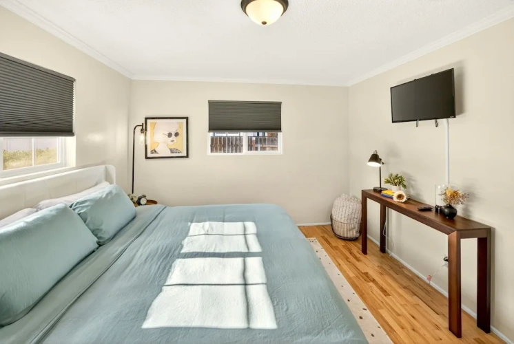 4 Bedrooms Cottage