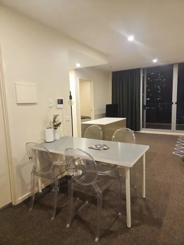 Central Lakeview Apartments