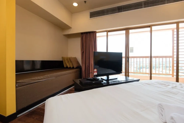 Deluxe Studio with balcony