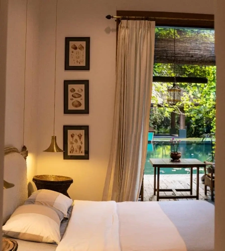 Standard Twin room with balcony