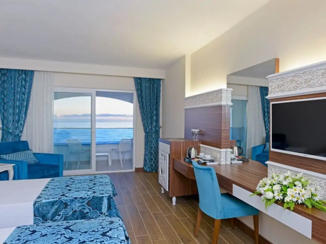 Albahir Deluxe Hotel