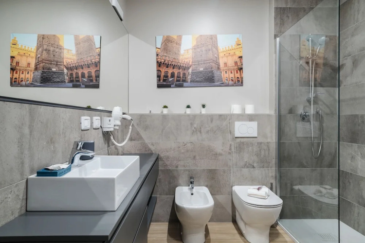 San Petronio Central Studio