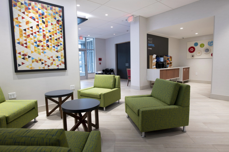 Holiday Inn Express & Suites Jersey City - Holland Tunnel photo 15