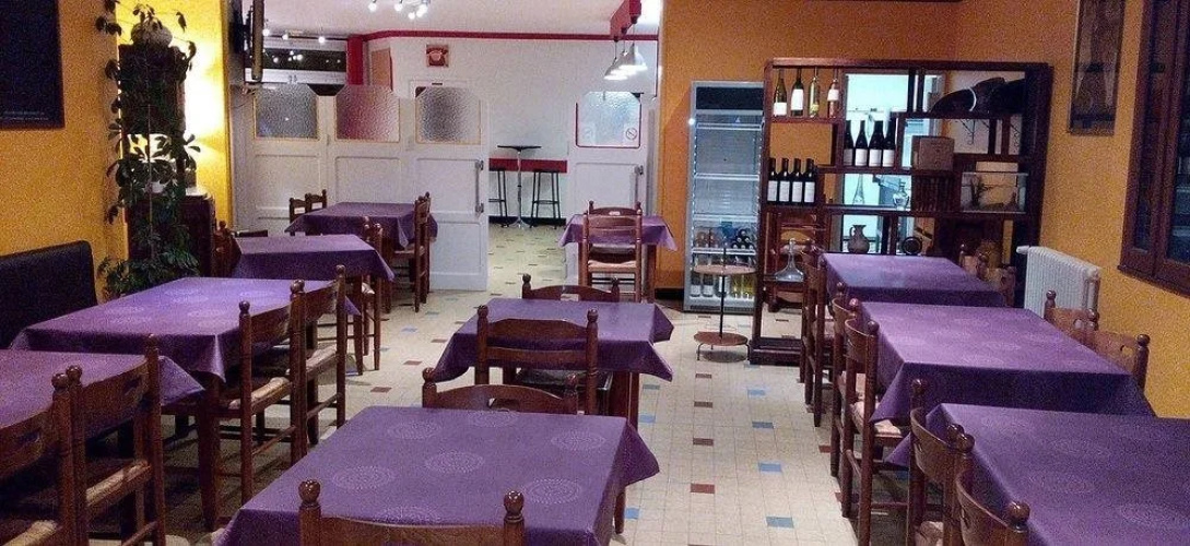 Café De La Place