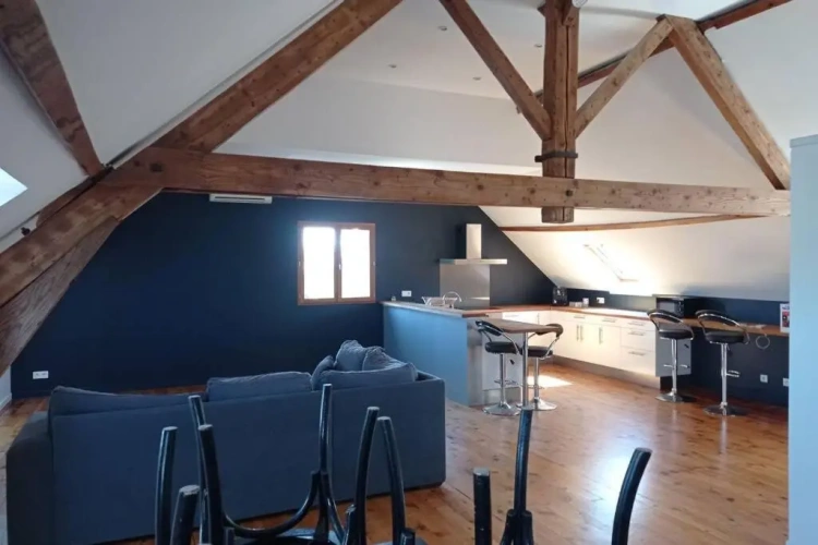 2 Bedrooms Apartment