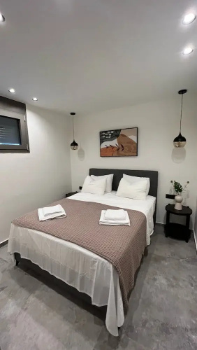 Meliana Homes