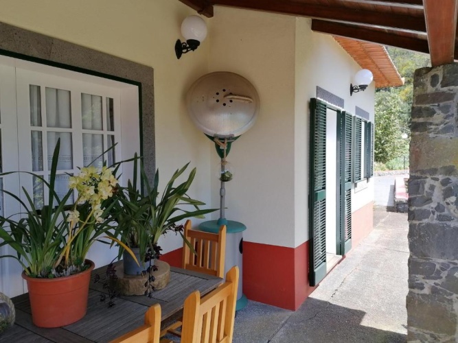 1 Bedroom Cottage with balcony and with view