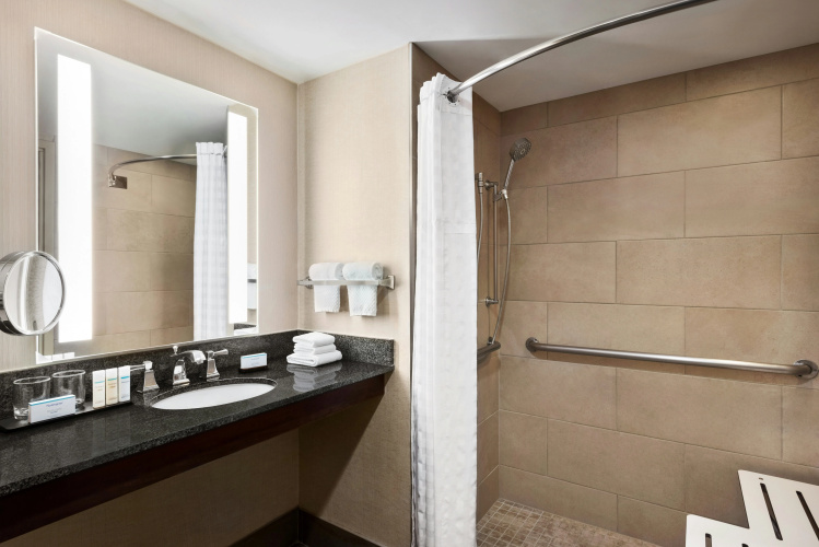 Embassy Suites by Hilton Columbus Dublin photo 9