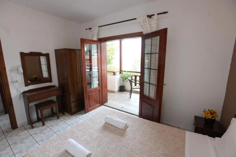 Ostria Hotel
