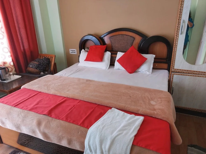 Hotel Mansarovar