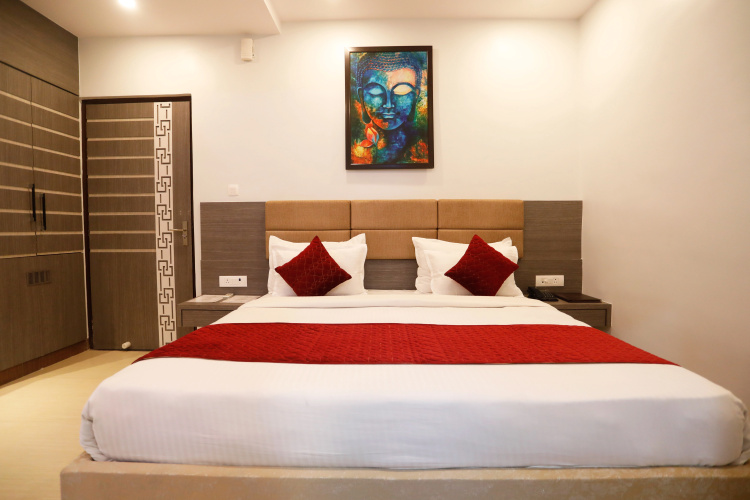Hotel Dolphin International