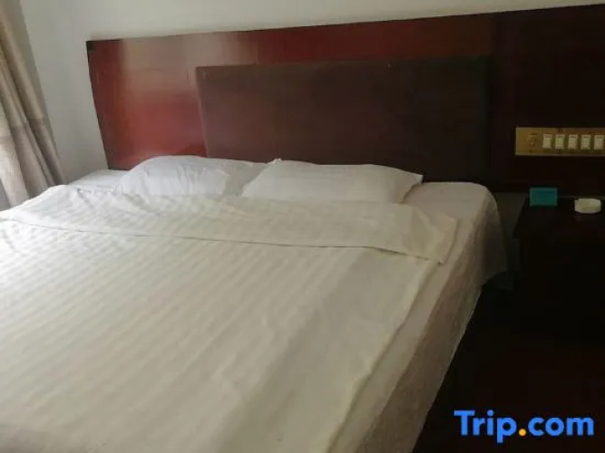Shanghai Dingjia Hotel
