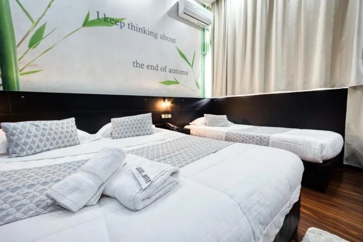 Triple room
