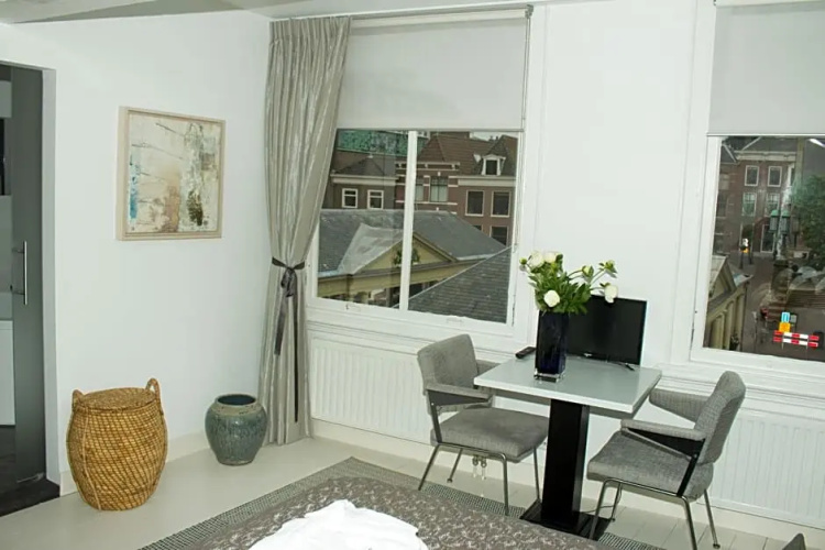 NR22 Leiden