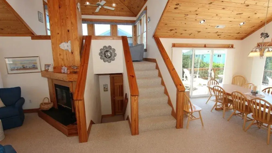 Stress Free Zone - 4 Br home by RedAwning