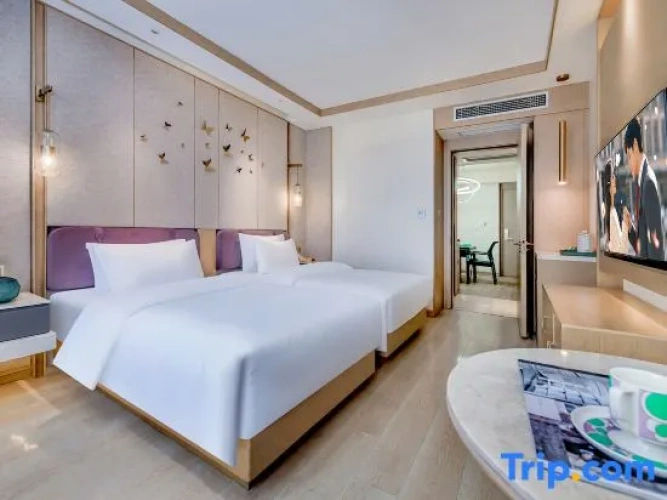 Standard Double room with view