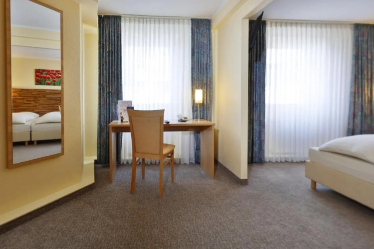 Best Western Central