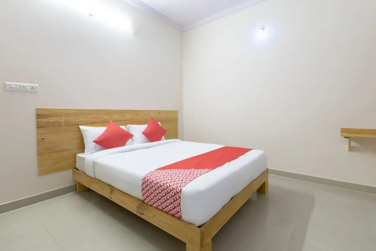 OYO 44601 Cloud Stay
