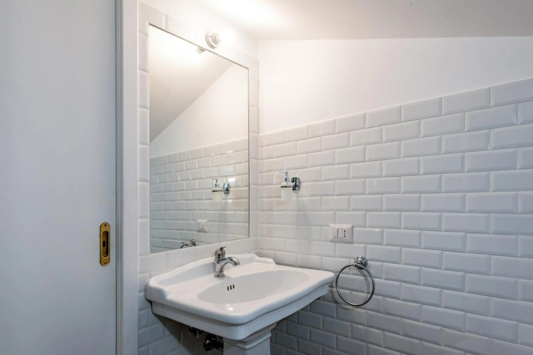 IREX Trevi Fountain Penthouse