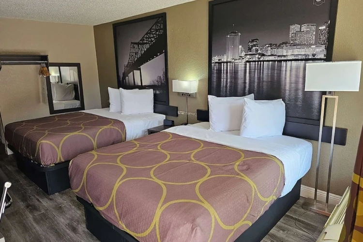 Deluxe Quadruple room