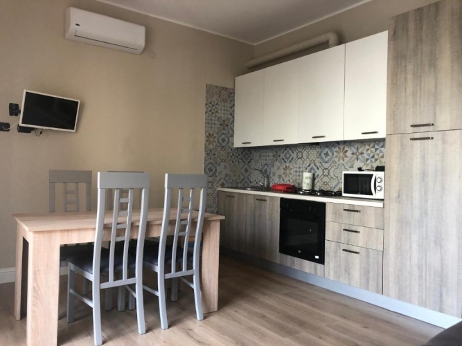1 Bedroom Apartment