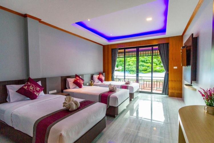 Deluxe Triple room