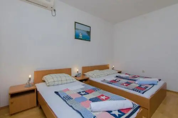 Apartments Bilo