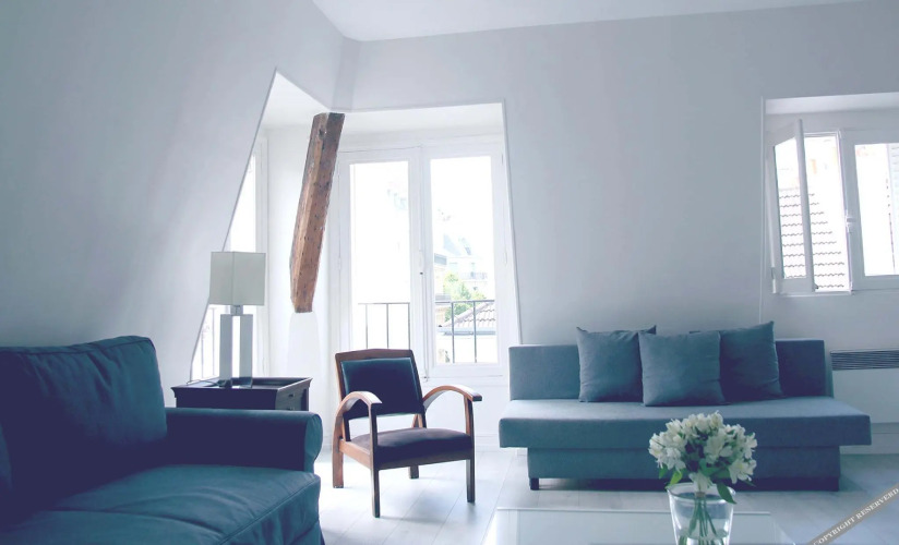 Rue de Ponthieu Central Furnished Apartment - Image 3