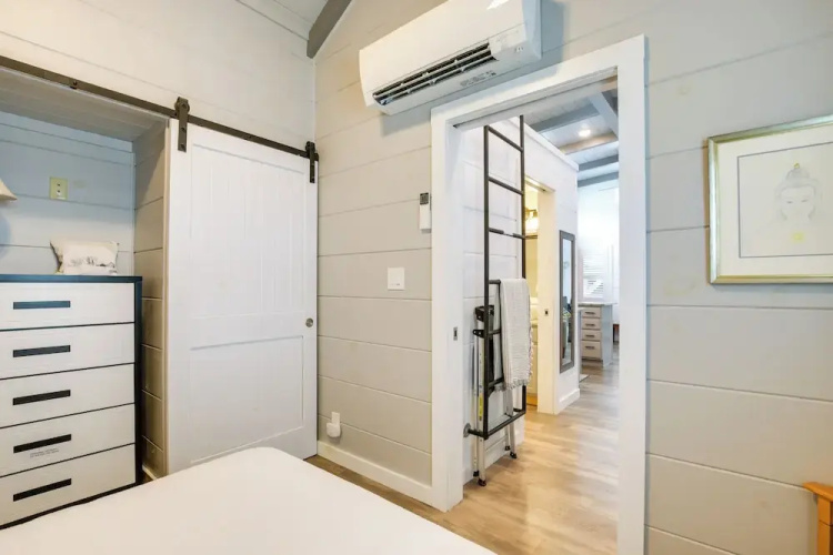 Flat Rock Tiny Home: Bbq-ready Patio & Pool Access