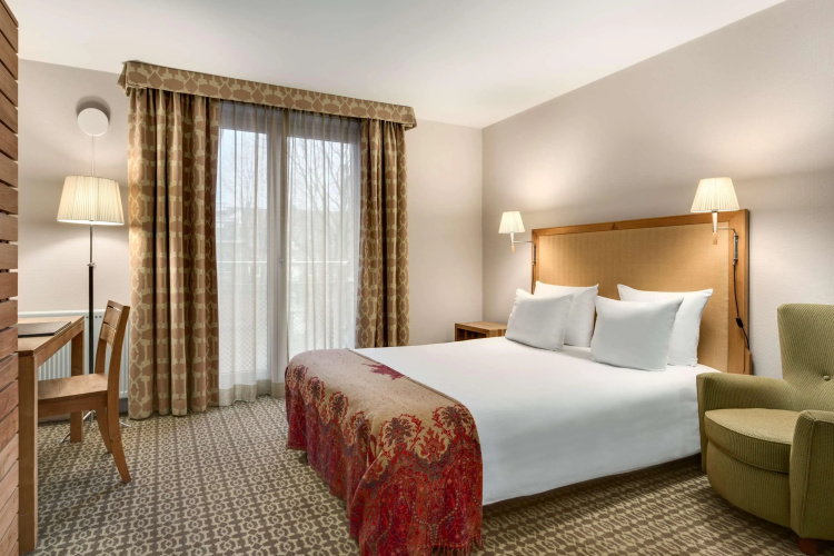 Halbert Hotel