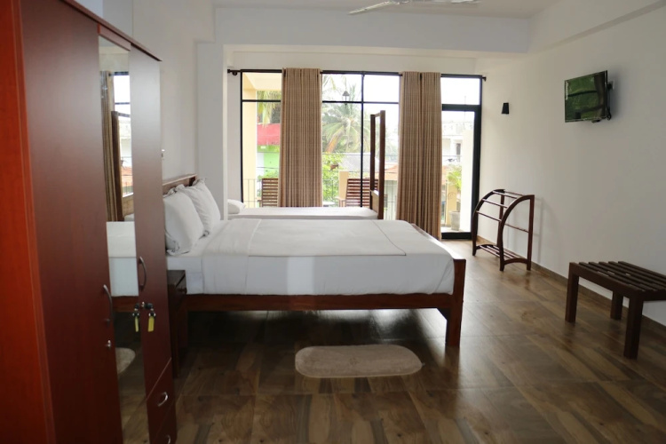 Chaaya inn Hotel