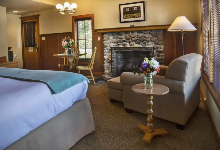 The La Conner Inn