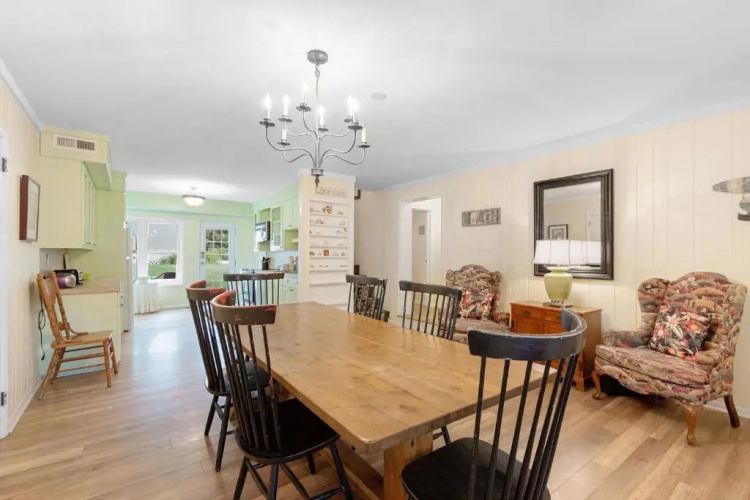 612 E Ashley - Shore Beats Work - 4 Bedrooms