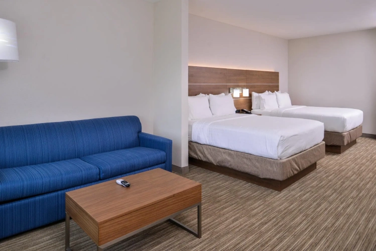 Quadruple Suite