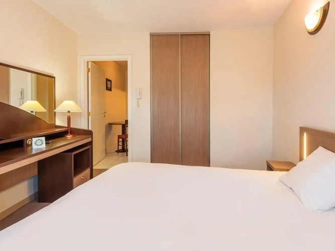Twin Studio