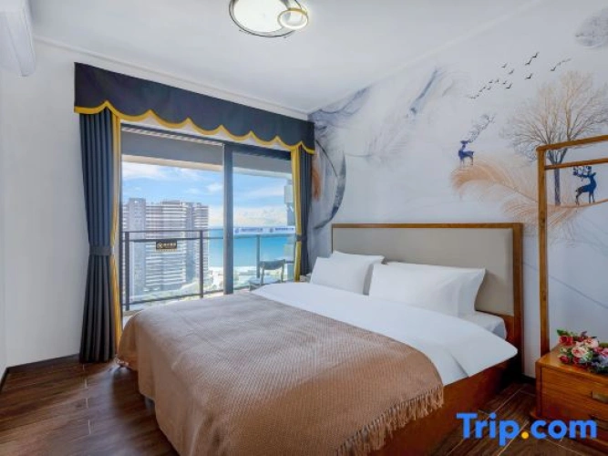 4 Bedrooms Quadruple Family Attic Suite