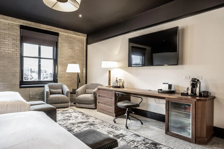 Bottleworks Hotel